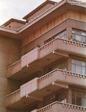 7 июня 1989 г. Здание дипломатического корпуса в Пекине, которое было обстреляно солдатами. Говорят, что из него кто-то открыл по солдатам огонь. Фото с 64memo.com