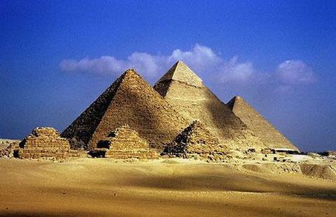 4. Пирамидите в Гиза, Египет. Снимка: ba-bamail