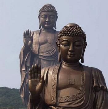 В Китай официално са разрешени 5 религии – будизъм, конфуцианство, даоизъм, християнство и ислям.