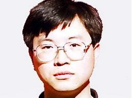 Джоу Шянгянг, преди да бъде арестуван и изтезаван. 