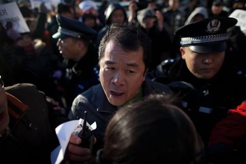 Китайските петиционери за човешки права, събрали се на 10 декември в Пекин, бяха разпитвани, блокирани и дори арестувани от цивилни и униформени полицаи.