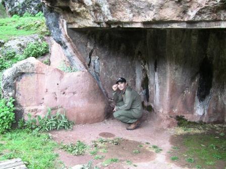 Прецизно изрязаните твърди каменни повърхности, които се срещат в Куско, Свещената долина и други части на Перу и Боливия