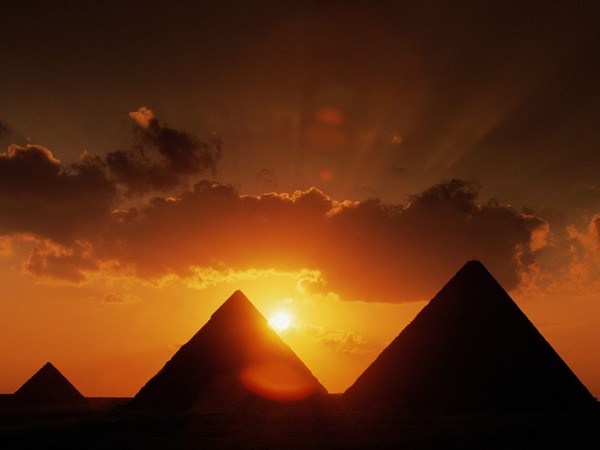 Египедските пирамиди