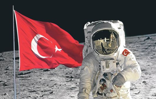 Османците са първите стъпили на Луната