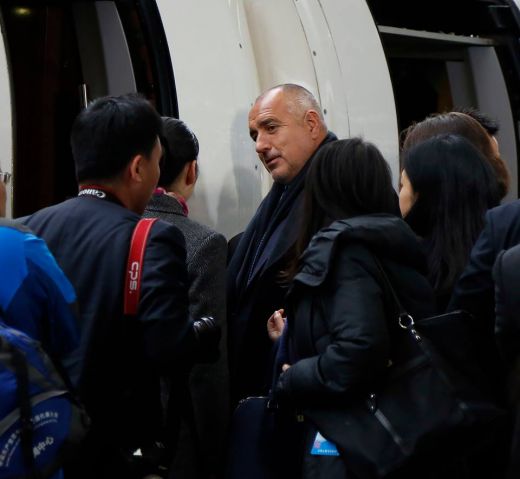 Борисов на летището в Пекин