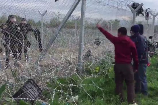 Кадър от видеото на границата край Идомени