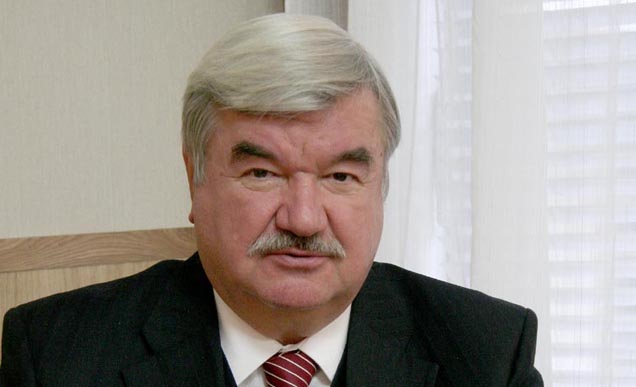 руският посланик Юрий Исаков