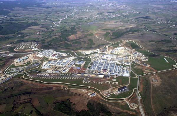 НАТО база в Косово