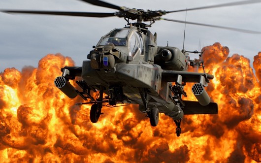 Американски военен хеликоптер в действие 